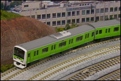 e231-yamanote-green