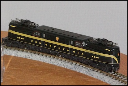 Pennsylvania GG-1 (Kato 137-2001)
